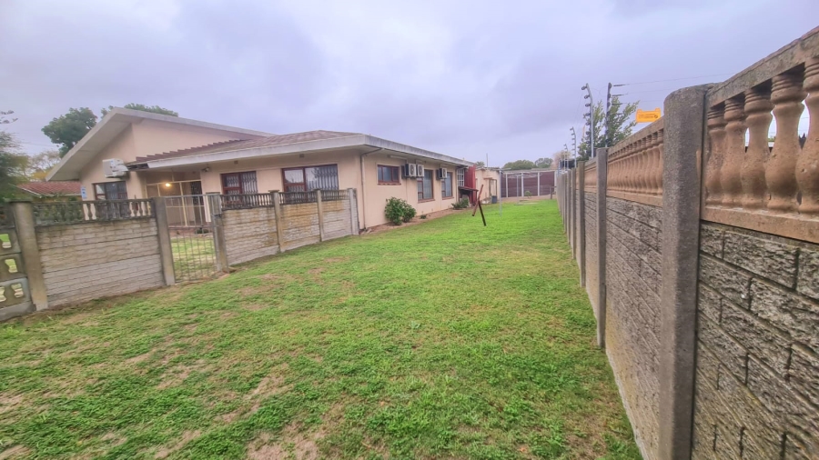 4 Bedroom Property for Sale in Klipdam Western Cape
